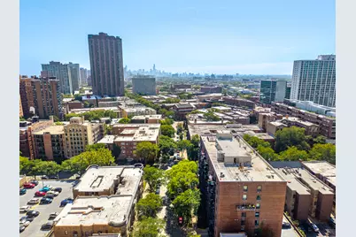 3900 N Pine Grove Avenue #911, Chicago, IL 60613 - Photo 3