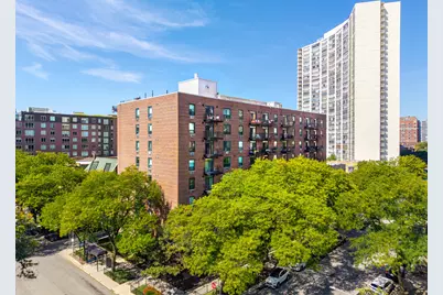 3900 N Pine Grove Avenue #911, Chicago, IL 60613 - Photo 1