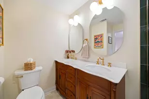 2132 W Schiller St, Chicago, IL 60622 - Photo 15