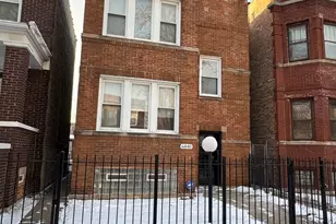 6840 S Champlain Ave, Chicago, IL 60637 - Photo 1