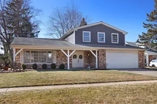 1125 Garfield Ave, Libertyville, IL 60048 - Photo 1