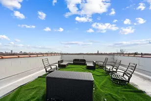 2248 W Foster Ave, Chicago, IL 60625 - Photo 25