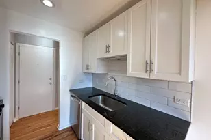 6954 N Sheridan Rd, Chicago, IL 60626 - Photo 3