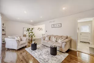 18W025 73rd St, Darien, IL 60561 - Photo 3