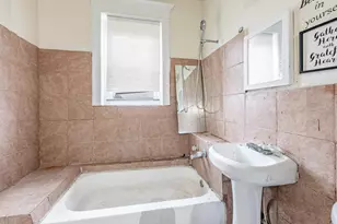 1600 S St Louis Ave, Chicago, IL 60623 - Photo 13