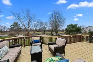 2833 Mapleside Ct, Aurora, IL 60502 - Photo 3