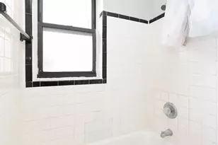 4735 N Beacon St, Chicago, IL 60640 - Photo 13