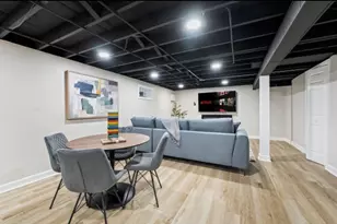 3222 S 52nd Ct, Cicero, IL 60804 - Photo 9