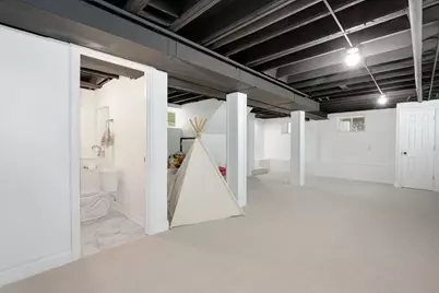 4530 N Kenneth Avenue, Chicago, IL 60630 - Photo 35