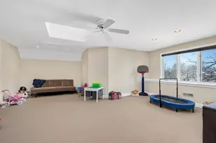 271 Woodstock Ave, Clarendon Hills, IL 60514 - Photo 21