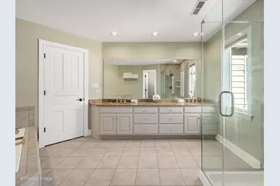 271 Woodstock Avenue, Clarendon Hills, IL 60514 - Photo 15