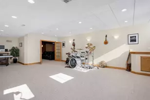 271 Woodstock Ave, Clarendon Hills, IL 60514 - Photo 25