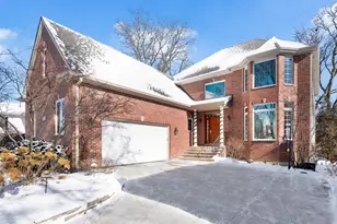 271 Woodstock Ave, Clarendon Hills, IL 60514 - Photo 35