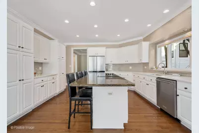 271 Woodstock Avenue, Clarendon Hills, IL 60514 - Photo 5