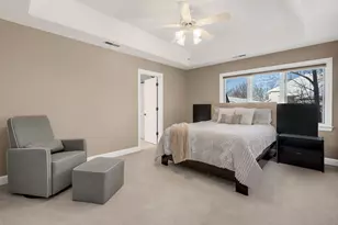 271 Woodstock Ave, Clarendon Hills, IL 60514 - Photo 19