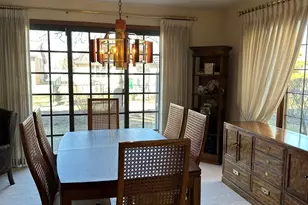 28 Queens Ct, Westchester, IL 60154 - Photo 5