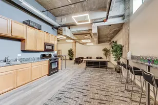 210 S Desplaines St, Chicago, IL 60661 - Photo 23