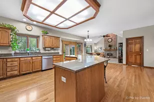 680 Spruce Tree Dr, Cary, IL 60013 - Photo 7