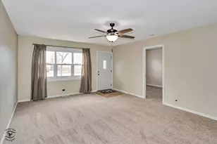 16511 Paulina St, Markham, IL 60428 - Photo 3