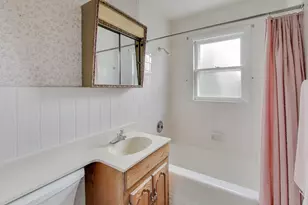 320 N Prospect Manor Ave, Mount Prospect, IL 60056 - Photo 23