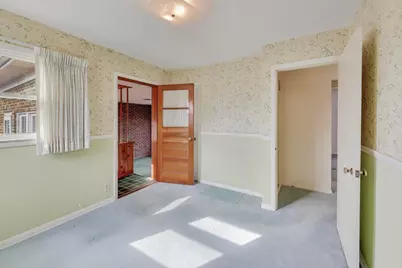 320 N Prospect Manor Avenue, Mount Prospect, IL 60056 - Photo 19