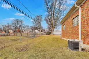 320 N Prospect Manor Ave, Mount Prospect, IL 60056 - Photo 35