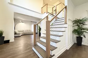 720 Tulip Cir, Island Lake, IL 60042 - Photo 3