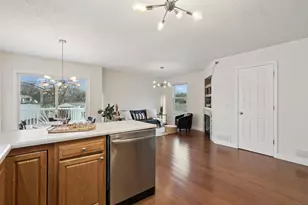 409 11th Avenue A Ct, Silvis, IL 61282 - Photo 5