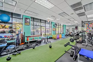 2633 W Bryn Mawr Ave, Chicago, IL 60659 - Photo 7