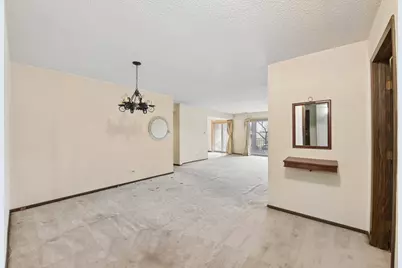 601 W Huntington Commons Road #202, Mount Prospect, IL 60056 - Photo 5