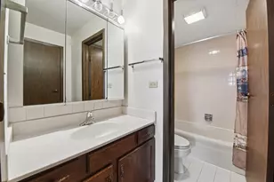 601 W Huntington Commons Rd, Mount Prospect, IL 60056 - Photo 19