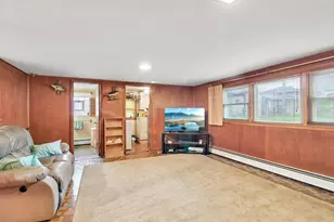 8136 Odell Ave, Bridgeview, IL 60455 - Photo 7