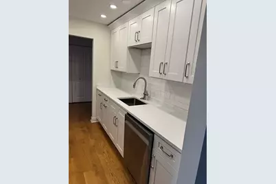 300 Thames Parkway #3D, Park Ridge, IL 60068 - Photo 3