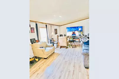 605 Carriage Lane Estates, Streator, IL 61364 - Photo 3