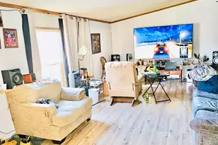 605 Carriage Lane Estates, Streator, IL 61364 - Photo 3