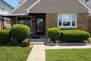 1531 N 24th Ave, Melrose Park, IL 60160 - Photo 1