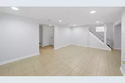 5221 S Parkside Avenue, Chicago, IL 60638 - Photo 11