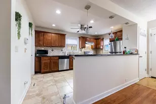 7769 Mason Ave, Burbank, IL 60459 - Photo 5