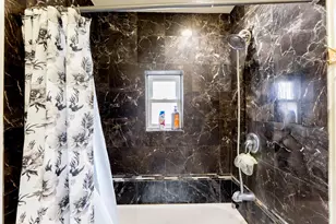 7769 Mason Ave, Burbank, IL 60459 - Photo 11