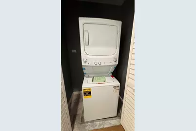 5938 W Montrose Avenue #2, Chicago, IL 60634 - Photo 7