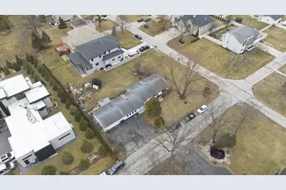 810 N Cherry Street, Addison, IL 60101 - Photo 23