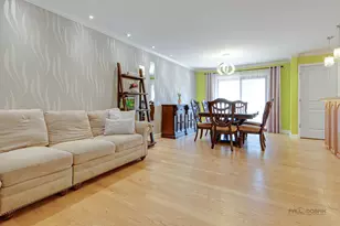 14 Wander Way, Lake in the Hills, IL 60156 - Photo 7