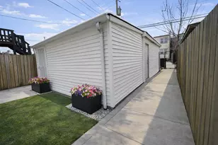 4906 W Gladys Ave, Chicago, IL 60644 - Photo 17