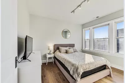 2541 N California Avenue #3, Chicago, IL 60647 - Photo 9