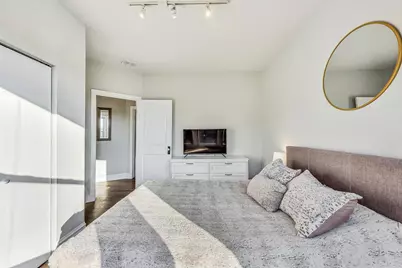 2541 N California Avenue #3, Chicago, IL 60647 - Photo 11