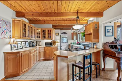 27052 W Lakeview Drive S, Lake Barrington, IL 60084 - Photo 17