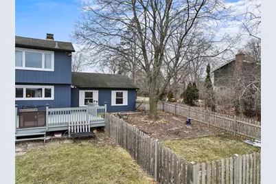 27052 W Lakeview Drive S, Lake Barrington, IL 60084 - Photo 39