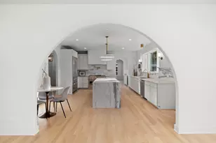 1037 Belleforte Ave, Oak Park, IL 60302 - Photo 11