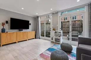 2709 N Janssen Ave, Chicago, IL 60614 - Photo 25