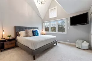 2709 N Janssen Ave, Chicago, IL 60614 - Photo 13